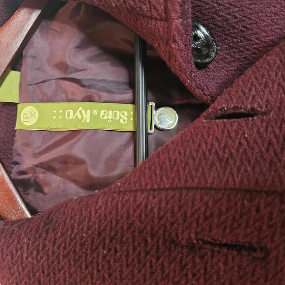 Soi & Kyo Women's Burgundy Peacoat - Picture 4 of 7
